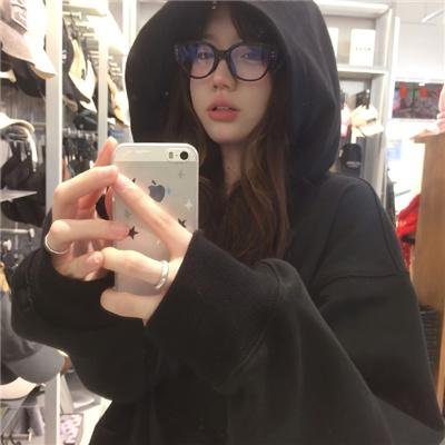 满级女友她又掉马甲了